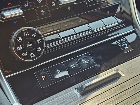 New 2026 Nissan Armada SL image 12