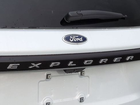 New 2026 Ford Explorer Active w/ Active Comfort Package image 13