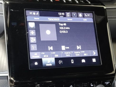 Used 2025 Jeep Grand Cherokee Altitude image 22