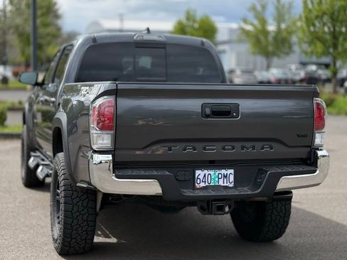 Used 2023 Toyota Tacoma TRD Off-Road w/ Black Out Package (TMS) image 3
