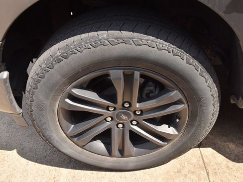 Used 2021 Ford F150 Lariat AWD/4WD image 9