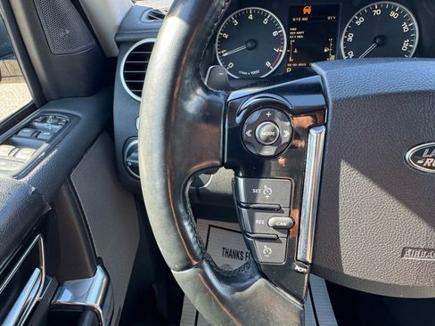 Used 2015 Land Rover LR4 HSE image 27