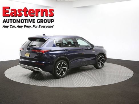 Used 2023 Mitsubishi Outlander SEL image 41