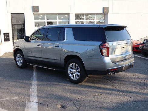 Used 2023 Chevrolet Suburban Premier RWD image 8