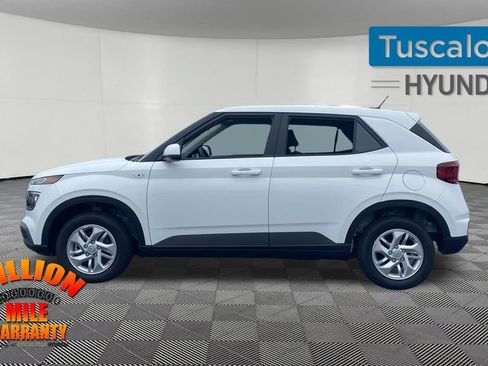 New 2026 Hyundai Venue SE image 5