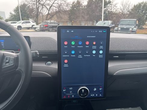 Used 2022 Ford Mustang Mach-E Premium image 26