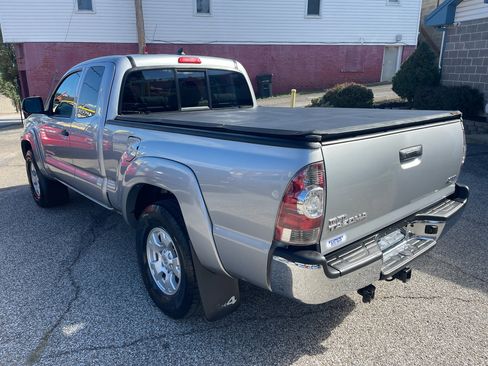 Used 2014 Toyota Tacoma 4x4 Access Cab image 4