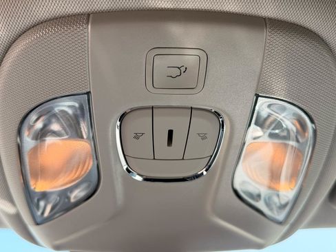 Used 2022 Jeep Compass Limited w/ Elite Group AWD/4WD image 35