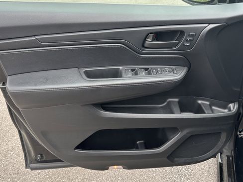 Used 2024 Honda Odyssey Sport image 16