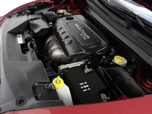 Used 2017 Jeep Cherokee Sport image 35