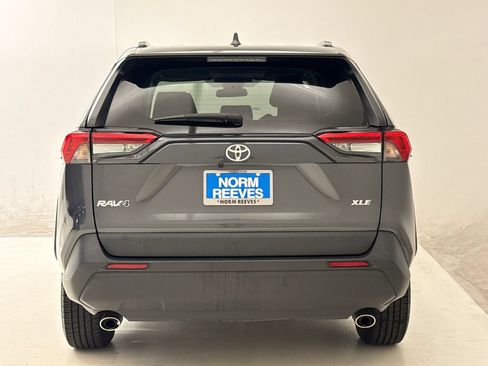 Used 2024 Toyota RAV4 XLE FWD image 8