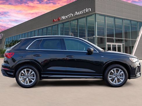 Certified 2025 Audi Q3 2.0T Premium w/ Convenience Package image 4