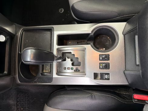 Used 2017 Toyota 4Runner SR5 Premium image 32