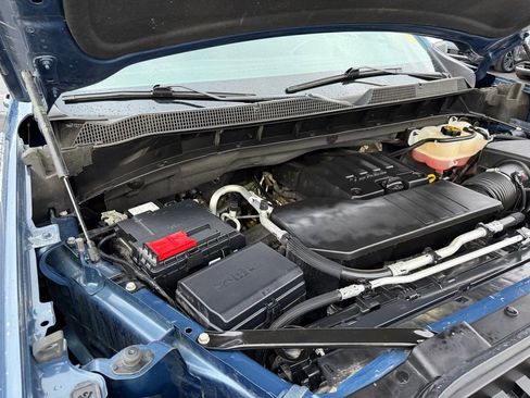Used 2024 Chevrolet Silverado 1500 LT image 37