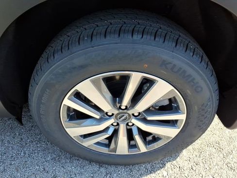 New 2026 Nissan Pathfinder SL FWD image 4