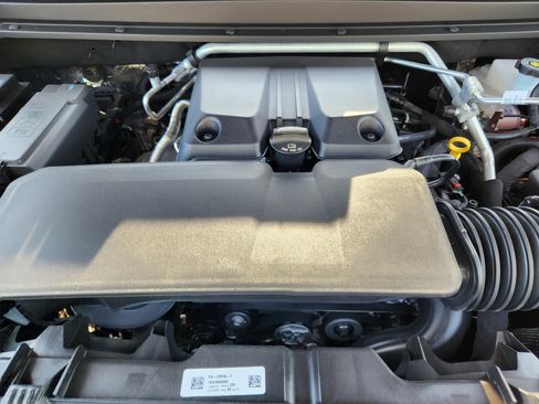 New 2025 GMC Canyon AT4 w/ Nightfall Edition image 21