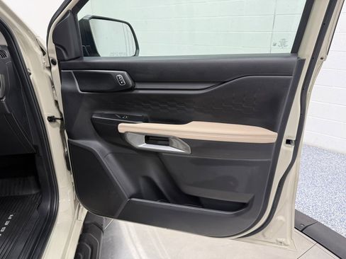 Used 2025 Ford Ranger XLT w/ FX4 Off-Road Package image 33