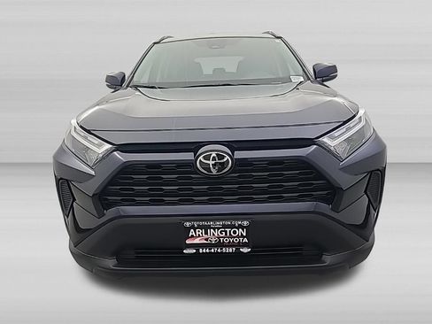 Used 2025 Toyota RAV4 XLE AWD/4WD image 9