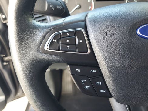 Used 2018 Ford EcoSport SE w/ SE Convenience Package image 17
