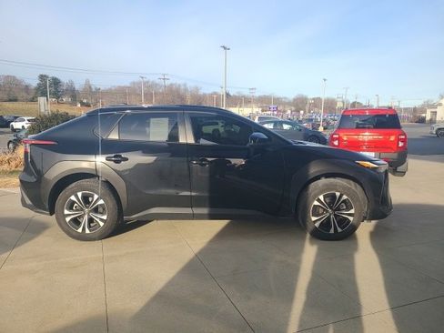 Used 2024 Toyota bZ4X XLE image 8