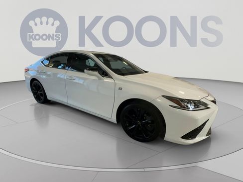 Used 2022 Lexus ES 350 F Sport w/ Accessory Package FWD image 2