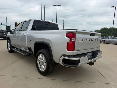 Used 2021 Chevrolet Silverado 2500 High Country w/ Z71 Off-Road Package AWD/4WD image 14