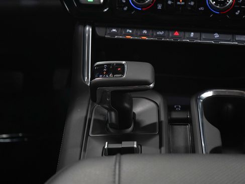 Used 2025 GMC Sierra 1500 Denali AWD/4WD image 17