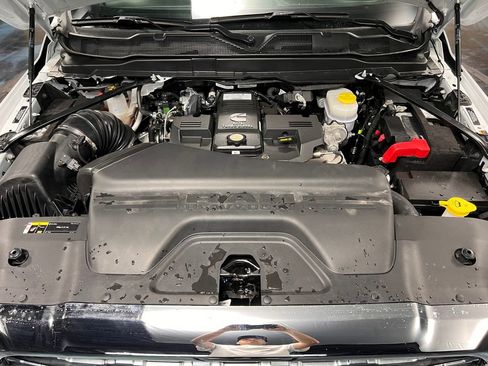 Used 2024 RAM 3500 Limited AWD/4WD image 15