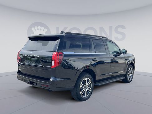 New 2026 Ford Expedition Active AWD/4WD image 16