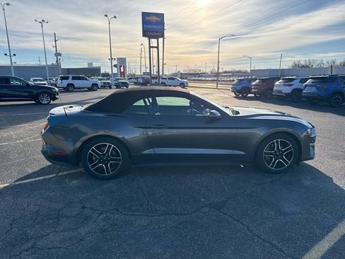 Used 2018 Ford Mustang Premium w/ Equipment Group 201A image 8