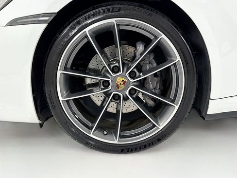 Certified 2021 Porsche 911 Carrera RWD image 31
