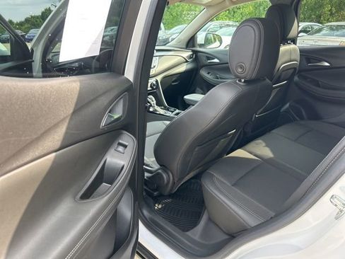 Used 2023 Buick Encore GX Preferred FWD image 16