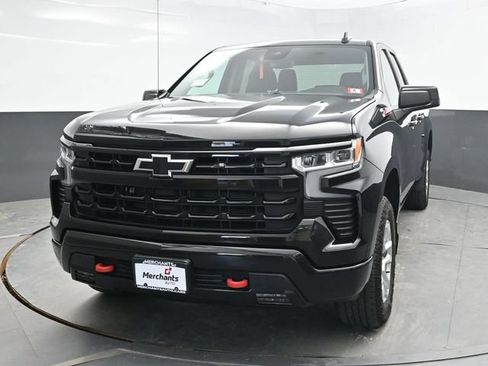 Used 2023 Chevrolet Silverado 1500 RST w/ Z71 Off-Road Package AWD/4WD image 2