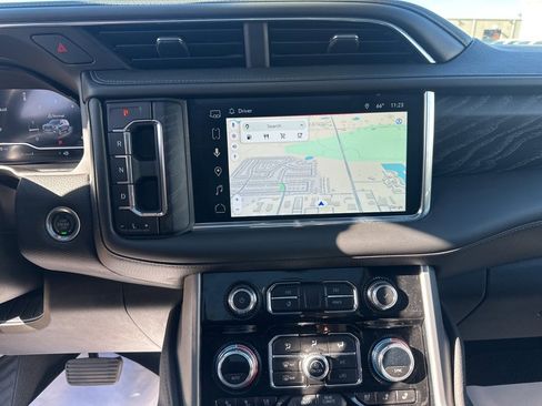 Used 2023 GMC Yukon Denali image 15