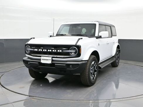 New 2025 Ford Bronco Outer Banks image 28