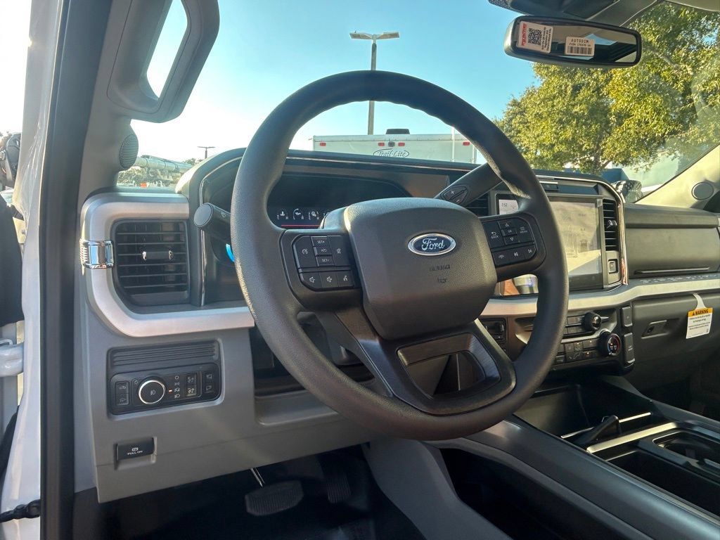 New 2026 Ford F250 XLT w/ XLT Premium Package AWD/4WD image 43