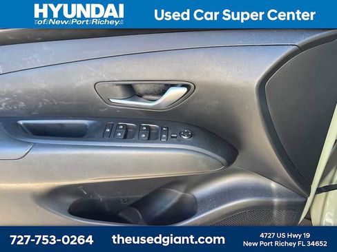Used 2023 Hyundai Santa Cruz SEL Premium AWD/4WD image 12