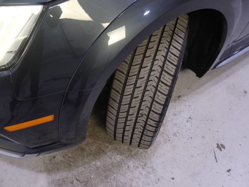 Used 2017 Audi A4 2.0T allroad Prestige w/ Prestige Package image 11