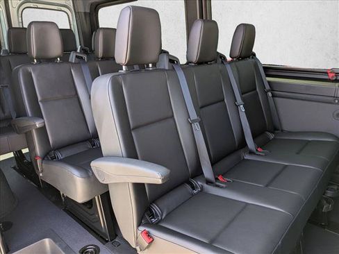Used 2025 Mercedes-Benz Sprinter 2500 image 18