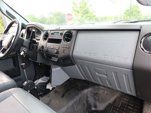 Used 2022 Ford F650 2WD Regular Cab Super Duty image 20