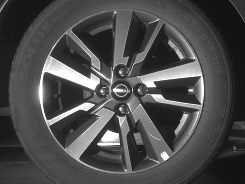 Used 2025 Nissan Versa SV FWD image 15