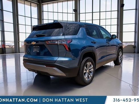 Used 2025 Chevrolet Equinox LT AWD/4WD image 23