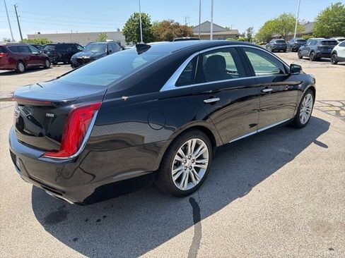 Used 2019 Cadillac XTS Luxury w/ Driver Awareness Package FWD image 4