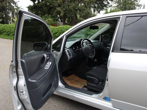 Used 2006 Suzuki Aerio SX FWD image 5