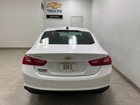 Used 2021 Chevrolet Malibu LS w/ Driver Confidence Package II FWD image 17