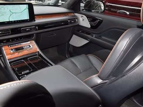 New 2026 Lincoln Aviator Black Label w/ Dynamic Handling Package image 25