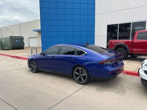Used 2024 Honda Accord Sport image 9