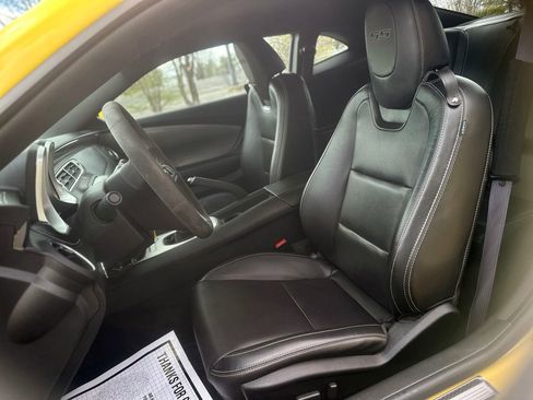 Used 2013 Chevrolet Camaro SS w/ SS Performance Package RWD image 12