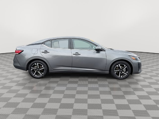 Used 2024 Nissan Sentra SV FWD image 13