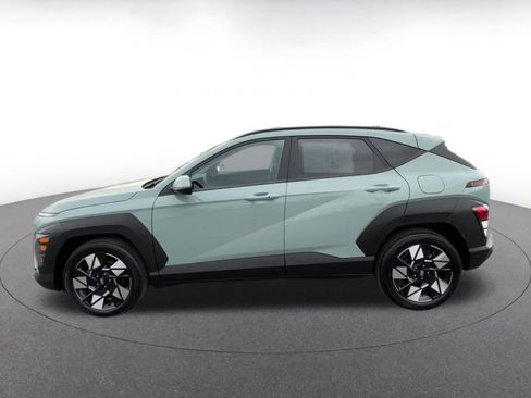Used 2025 Hyundai Kona SEL image 9